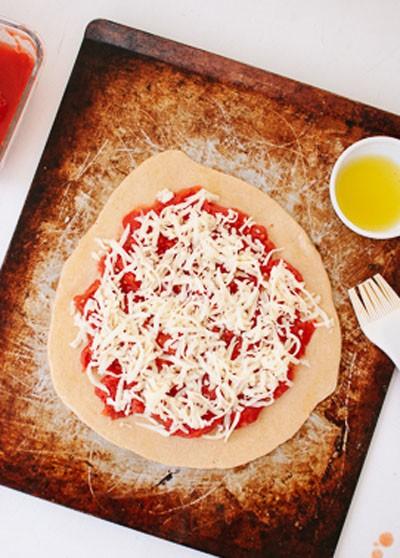 Tự làm pizza kiểu mới ngon mà bổ