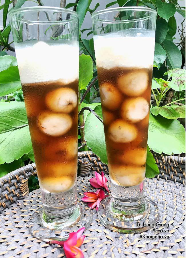 Tự làm siro vải đường đen giải khát ngày hè