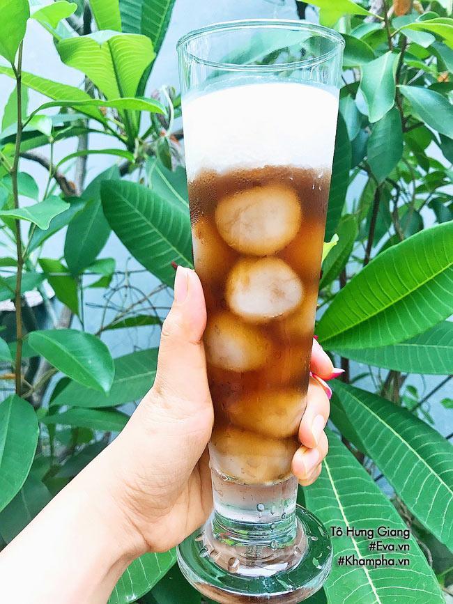 Tự làm siro vải đường đen giải khát ngày hè