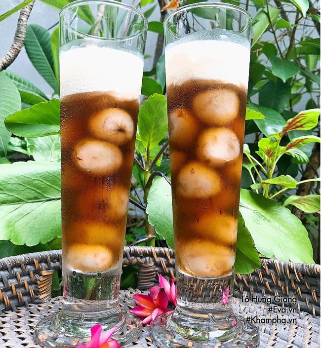 Tự làm siro vải đường đen giải khát ngày hè