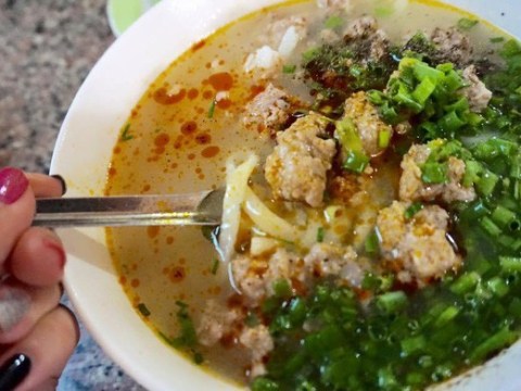 ve dak lak an banh canh ha lan Về Đắk Lắk ăn bánh canh "Hà Lan"