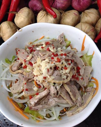Vịt bóp thấu dân dã