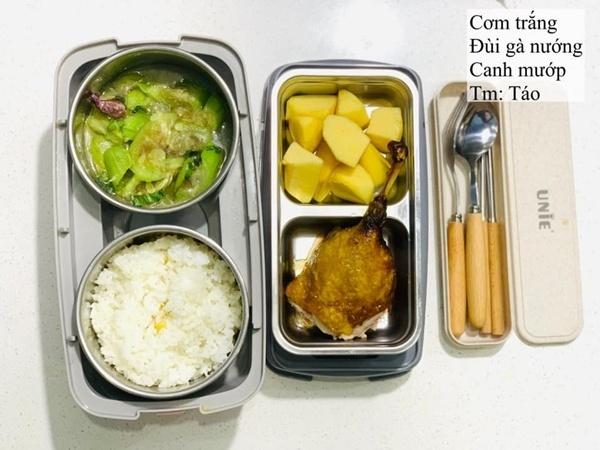 Vợ đảm chăm chỉ nấu cơm trưa cho chồng đi làm: 'Nấu ăn chính là tình yêu, muốn chồng không ăn 'phở' thì hãy tích cực nấu cơm'