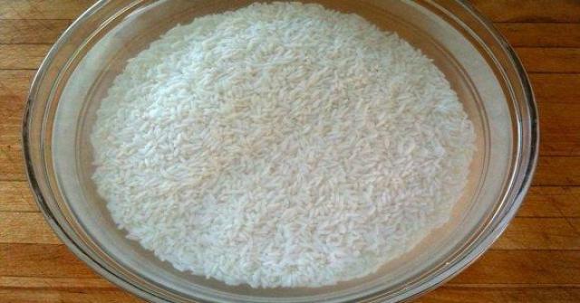 Vo gạo xong không nên nấu ngay, thêm bước này cơm thơm dẻo, hạt trong veo