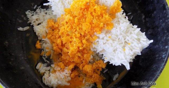 Vợ nấu cơm rang trứng muối ngon thế này chồng con chẳng tốn tiền ăn sáng ngoài hàng