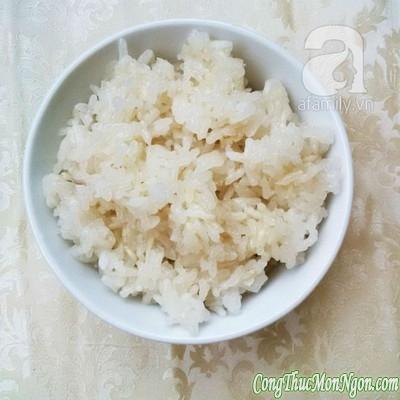 Xôi chiên bơ giòn rụm ngon khó cưỡng