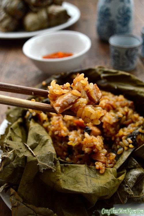 Xôi gà hấp lá sen ngon mê!