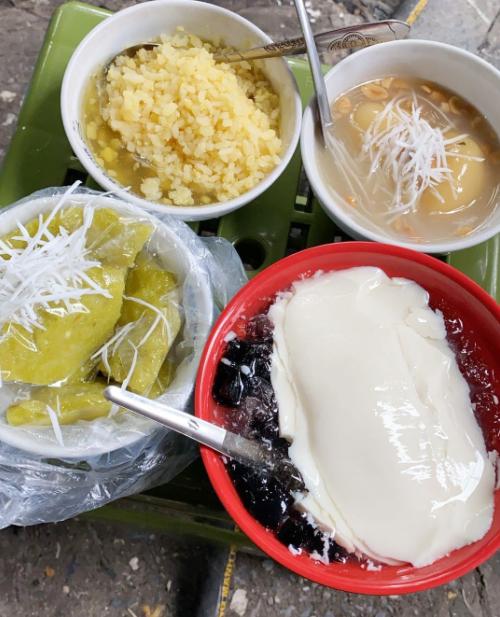 Yến Trang - Yến Nhi 'ăn không kịp thở' ở Hà Nội