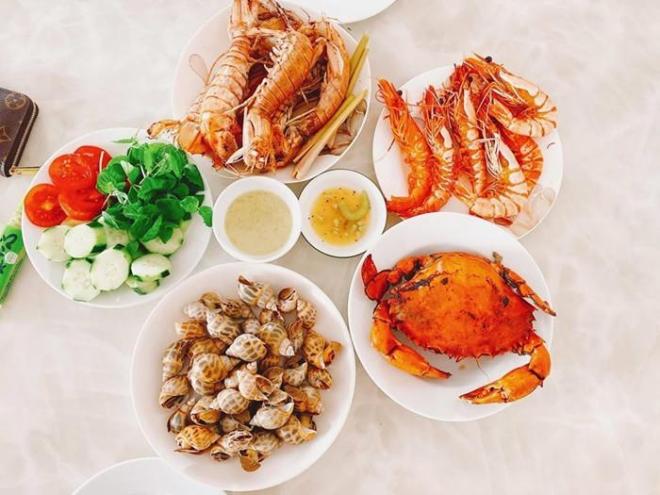 Chăm con nhỏ lại có bầu, 9X vẫn nấu 3 bữa/ngày khiến chồng xót nói 