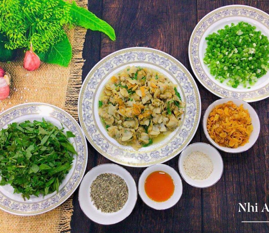 Mẹ 8x gợi ý cách làm món cháo nghêu cực ngon đổi gió cho cả gia đình