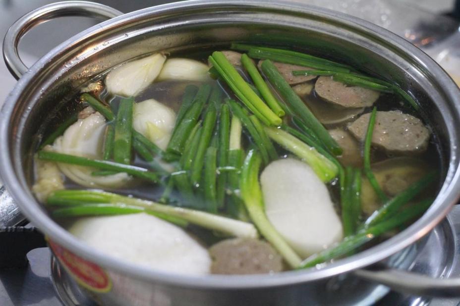 Tiệm lẩu bò quen thuộc của giới sinh viên Sài Gòn
