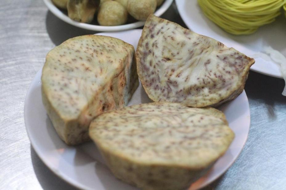 Tiệm lẩu bò quen thuộc của giới sinh viên Sài Gòn