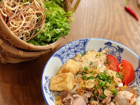 bun rieu moc gion Bún riêu mọc giòn