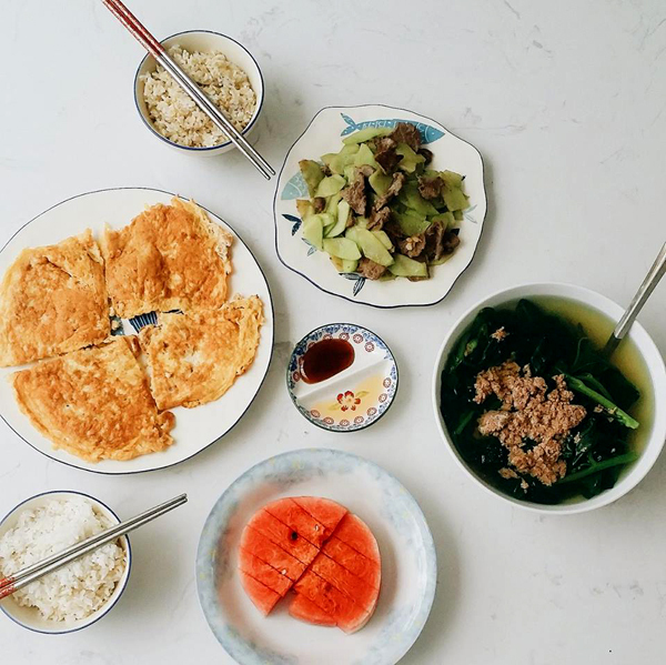 Gợi ý mâm cơm đơn giản cả tuần cho hai vợ chồng trẻ