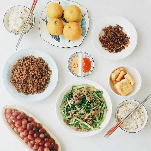 Gợi ý mâm cơm đơn giản cả tuần cho hai vợ chồng trẻ