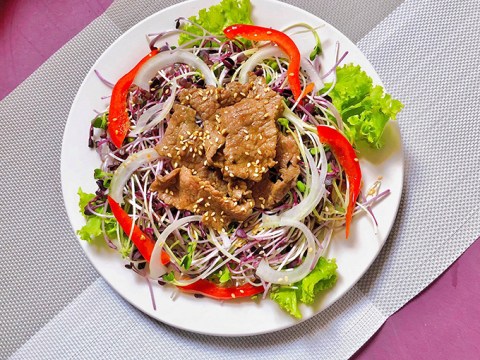 salad rau mam thit bo Salad rau mầm thịt bò