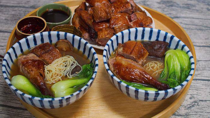 Trời nồm lạnh, vợ nấu 7 món nước siêu ngon lại nóng hổi, chồng con mê mẩn vội ăn ngay