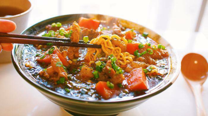 Trời nồm lạnh, vợ nấu 7 món nước siêu ngon lại nóng hổi, chồng con mê mẩn vội ăn ngay