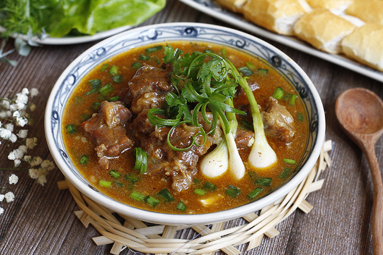 Bò sốt vang kiểu Hà Nội