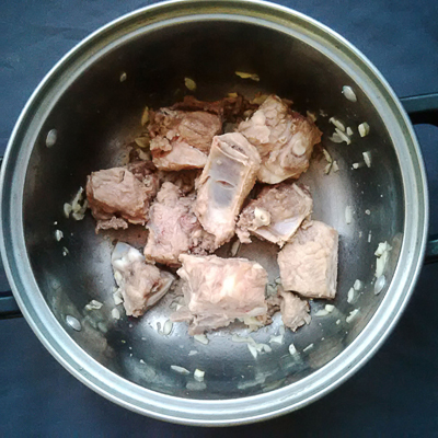 Ngọt ấm món canh củ từ nấu sườn ngày gió lạnh