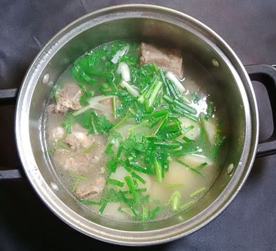 Ngọt ấm món canh củ từ nấu sườn ngày gió lạnh