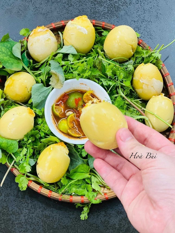 Vợ đảm chia sẻ cách làm trứng nướng bằng nồi chiên không dầu ngon tuyệt, cực dễ ngay tại nhà