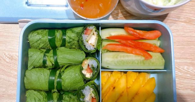 9X mang cơm đi làm quá ngon, đồng nghiệp 10/10 người đòi 