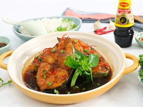 ca thu kho nuoc tuong ngon dam da Cá thu kho nước tương ngon đậm đà