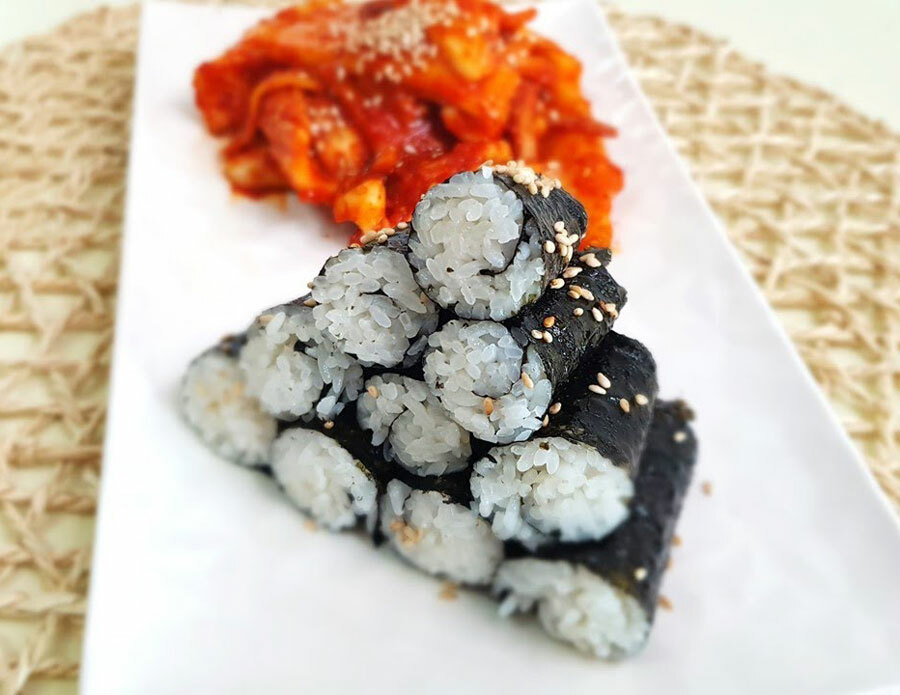 Cách làm kimbap ngon, không bị tanh chuẩn vị Hàn Quốc