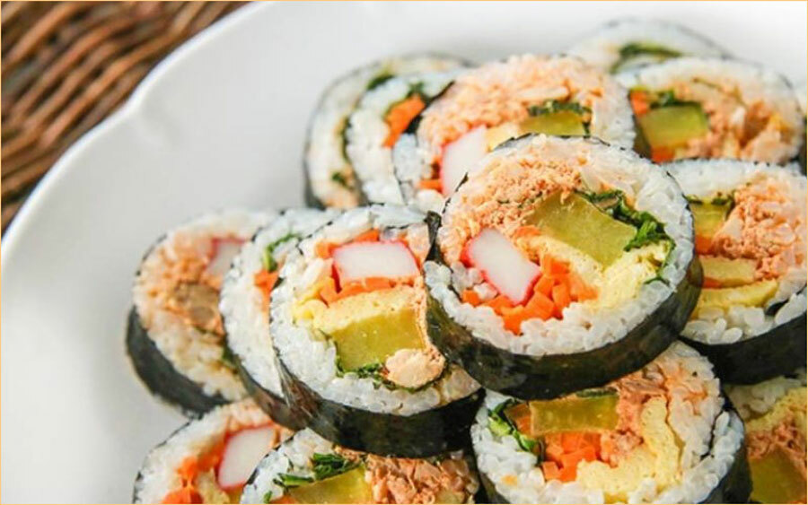 Cách làm kimbap ngon, không bị tanh chuẩn vị Hàn Quốc