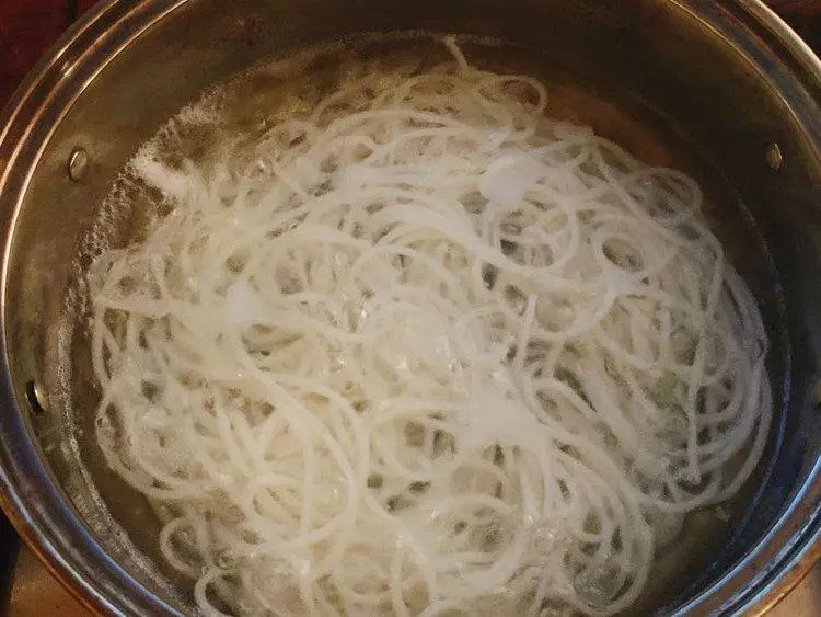 Cách làm món bún canh chua cực ngon và đơn giản, gia đình ai cũng thích ăn