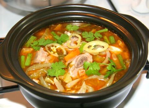 canh suon non nau cai chua Canh sườn non nấu cải chua