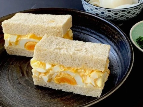 day la cach nguoi nhat an sandwich vao bua sang toan nguyen lieu don gian quen thuoc m Đây là cách người Nhật ăn sandwich vào bữa sáng: Toàn nguyên liệu đơn giản, quen thuộc mà hương vị mới lạ vô cùng!