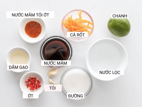 pha nuoc cham nem theo cong thuc nay dam bao ngon dung chuan ai an cung khen nuc no Pha nước chấm nem theo công thức này đảm bảo ngon đúng chuẩn, ai ăn cũng khen nức nở