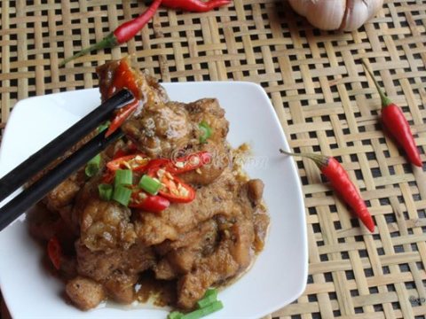 thit nac kho tieu Thịt nạc kho tiêu