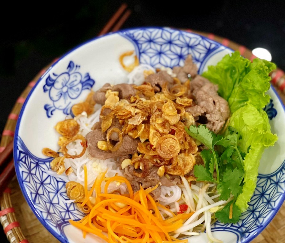Vì sao có tên gọi bún bò Nam Bộ?