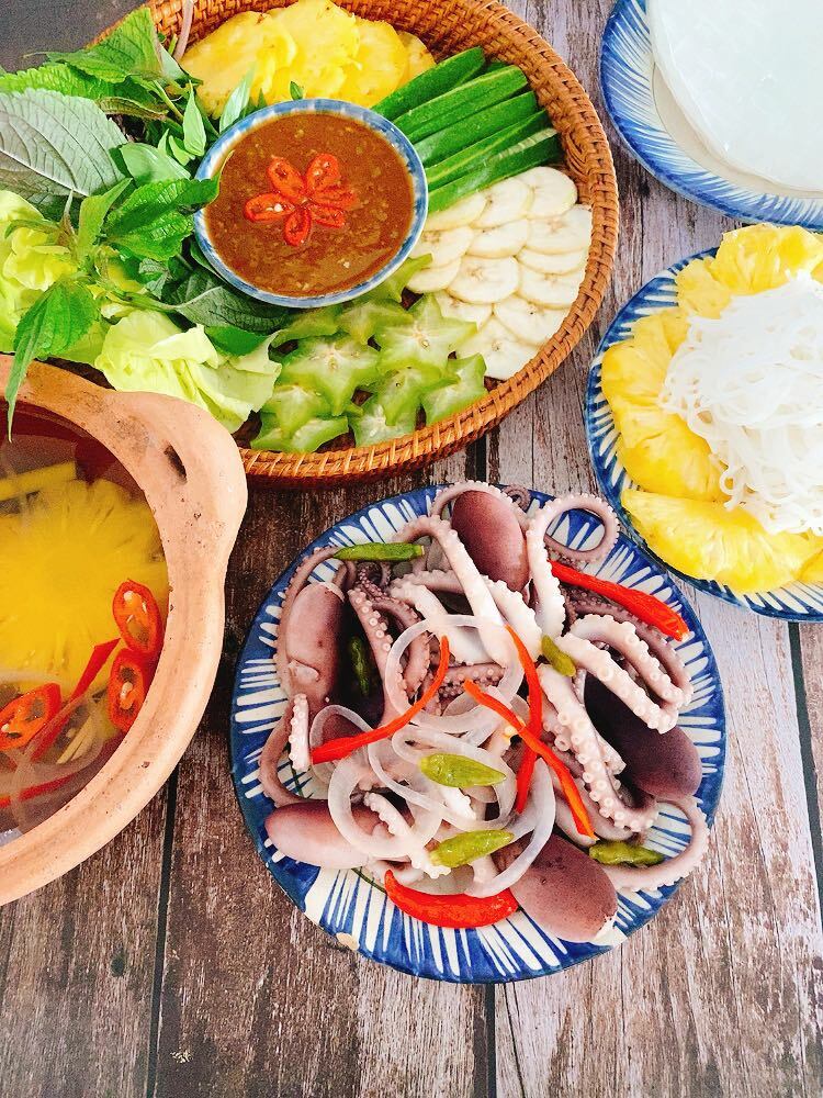 Bạch tuộc nhúng giấm