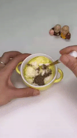 Biết cách làm loại sốt này thì ăn salad cả tuần không chán: Chị em đang ăn kiêng không thử là tiếc đó nha!