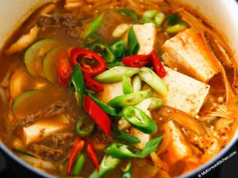 canh tuong dau han quoc nong hoi cho ngay lanh Canh tương đậu Hàn Quốc nóng hổi cho ngày lạnh