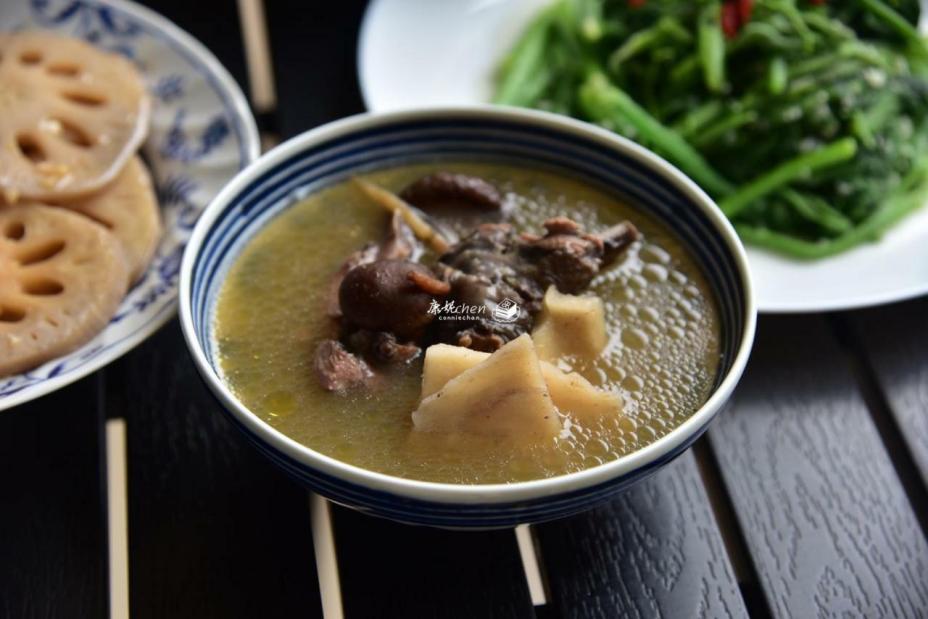 Thực đơn khiến ai cũng phải “thèm cơm nhà”, cứ nấu ra là hết sạch
