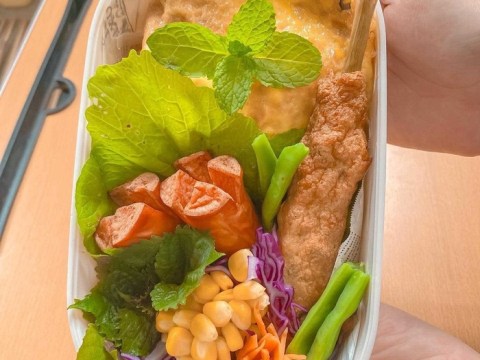 10x dam dang moi ngay deu cham chi vao bep chuan bi com hop bento ngon mat mang di l 10X đảm đang mỗi ngày đều chăm chỉ vào bếp chuẩn bị cơm hộp bento ngon mắt mang đi làm, không ngại vất vả còn nấu cho cả đồng nghiệp