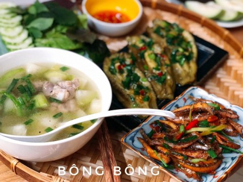 9x sai gon khoe com nau cho ban an ngon re tuy don gian nhung suot ngay duoc khen 9X Sài Gòn khoe cơm nấu cho bạn ăn ngon rẻ, tuy đơn giản nhưng suốt ngày được khen