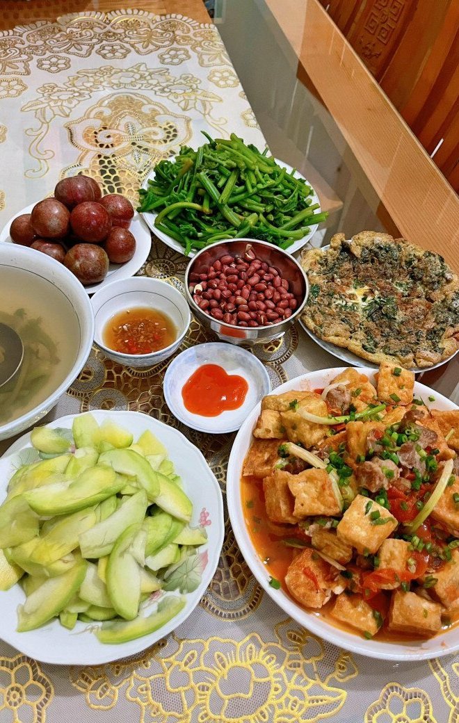 Mẹ 2 con khoe cơm ngon, chồng dù đi nhậu hay tiếp khách vẫn về ăn cơm nhà