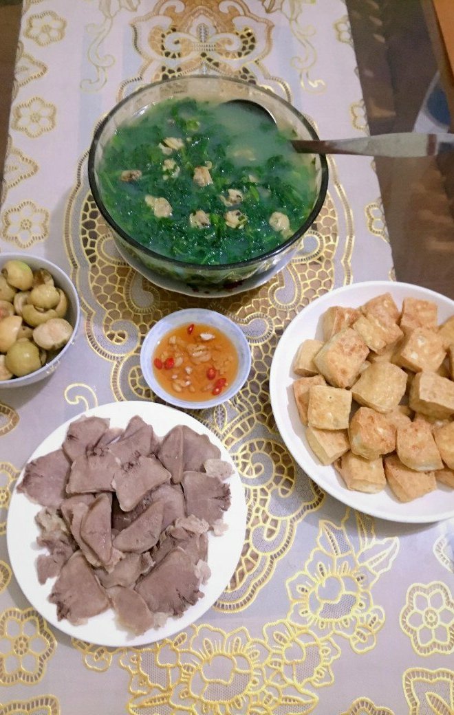 Mẹ 2 con khoe cơm ngon, chồng dù đi nhậu hay tiếp khách vẫn về ăn cơm nhà