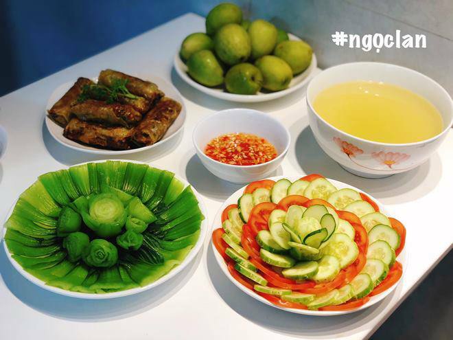 Vợ 9X cao tay nấu toàn cơm lành canh ngọt, chồng 