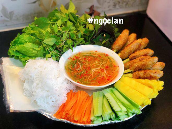 Vợ 9X cao tay nấu toàn cơm lành canh ngọt, chồng 