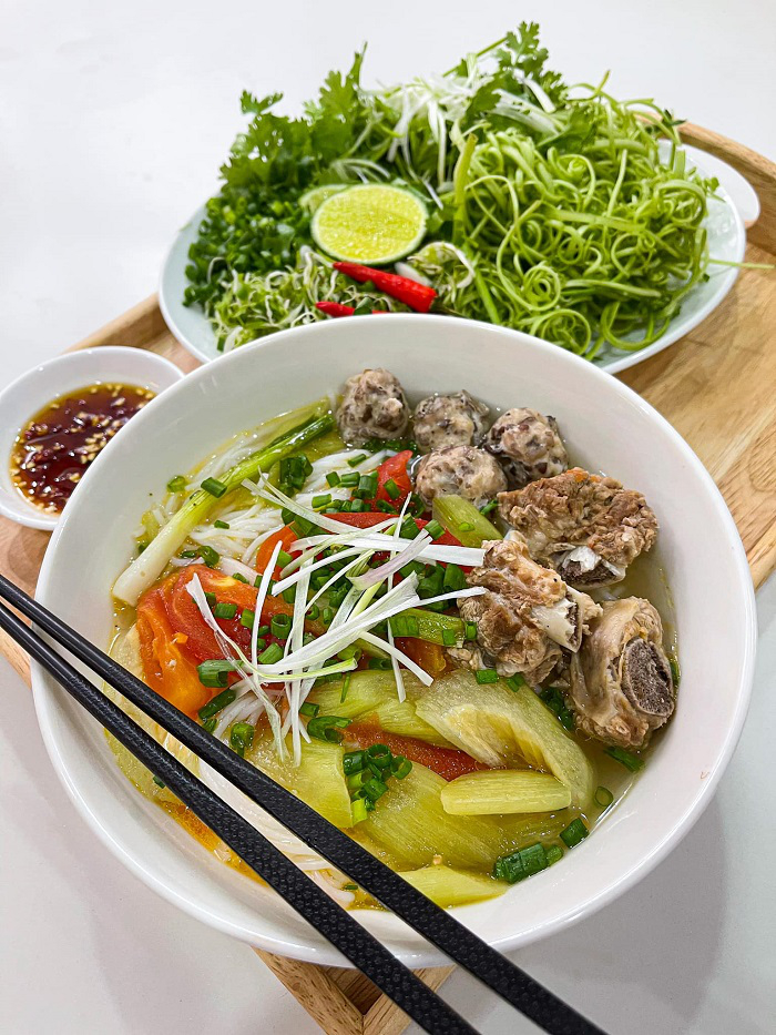 Vợ nghén không muốn ăn cơm, chồng làm đủ món bồi bổ khiến dân tình trầm trồ ngưỡng mộ