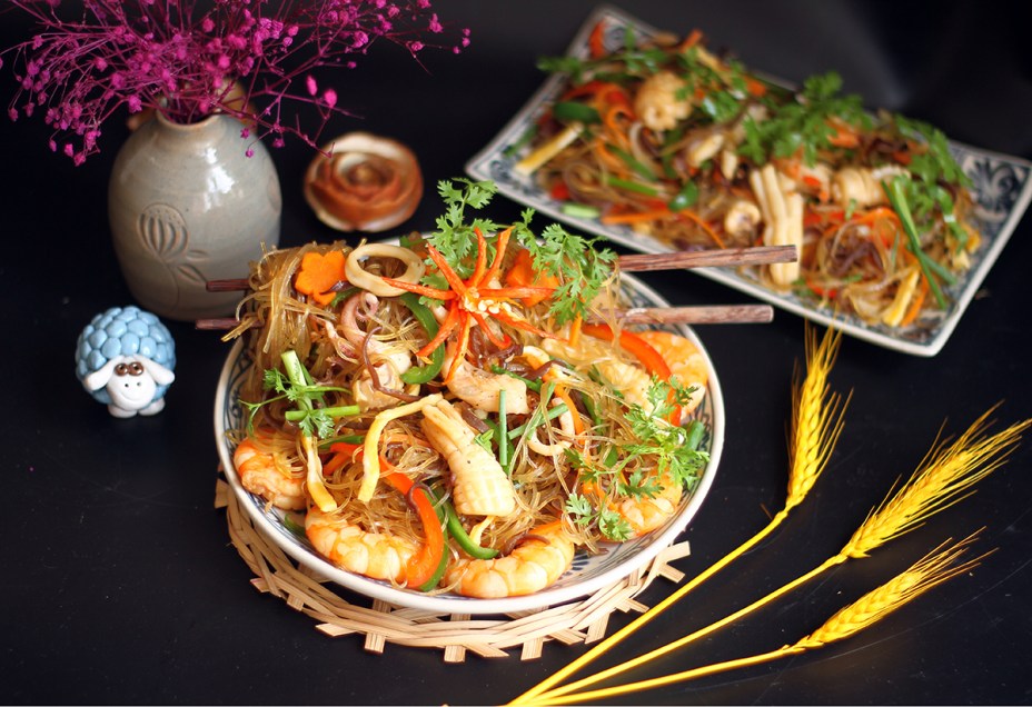Bí quyết làm miến xào hải sản không bị dính