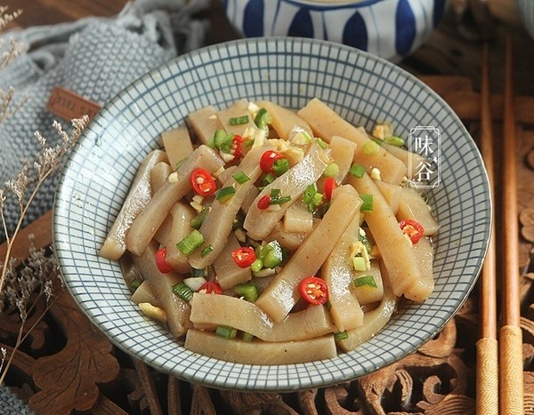 Khoai nưa trộn chua cay, món ăn cực phẩm giúp nàng 'bái bai' vòng eo ngấn mỡ