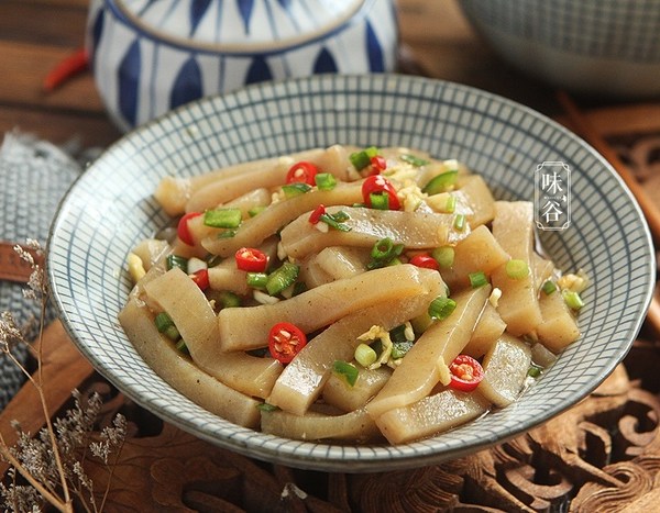 Khoai nưa trộn chua cay, món ăn cực phẩm giúp nàng 'bái bai' vòng eo ngấn mỡ